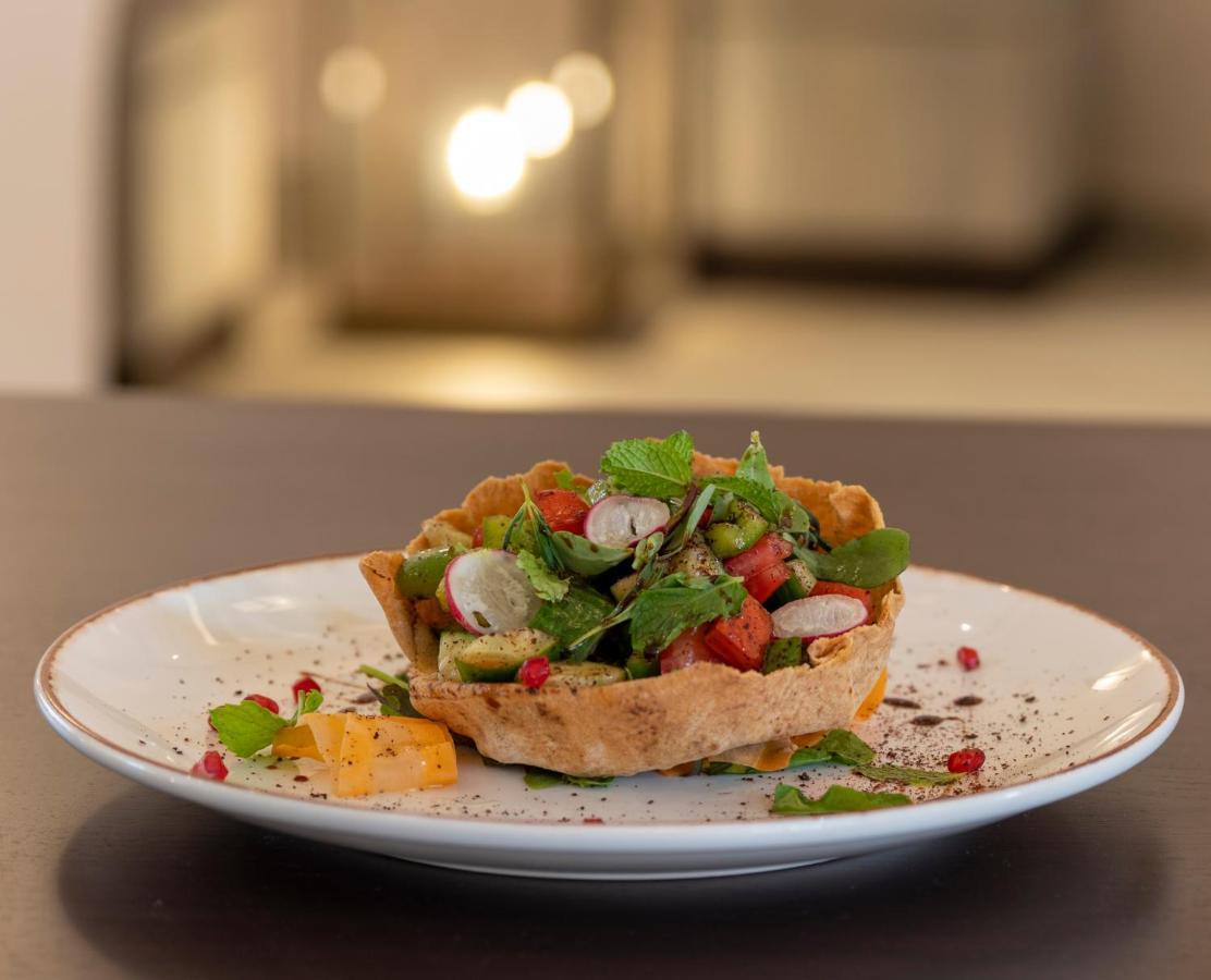Al Badayer Retreat By Sharjah Collection Hotel Margham Exterior foto Israeli salad
